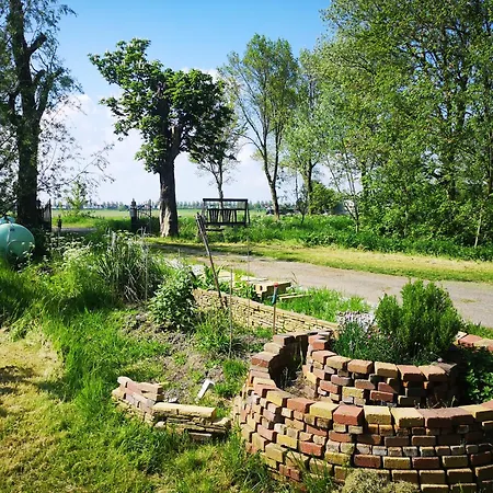 Modern Cozy Asian Style Bedroom With Kingsize Bath Panzió