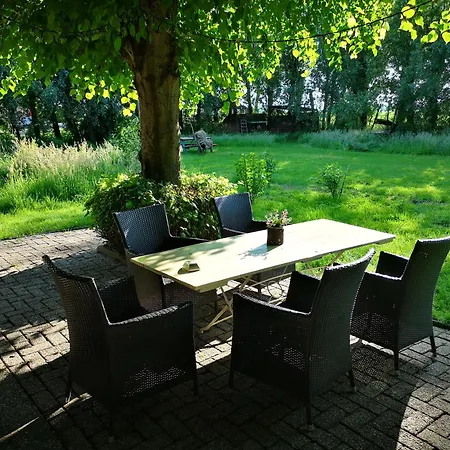 Modern Cozy Asian Style Bedroom With Kingsize Bath Alojamento de Acomodação e Pequeno-almoço Westbeemster